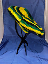 Load image into Gallery viewer, Crochet Berets