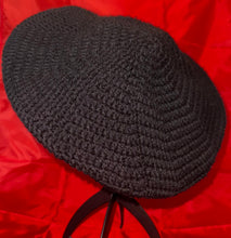 Load image into Gallery viewer, Crochet Berets